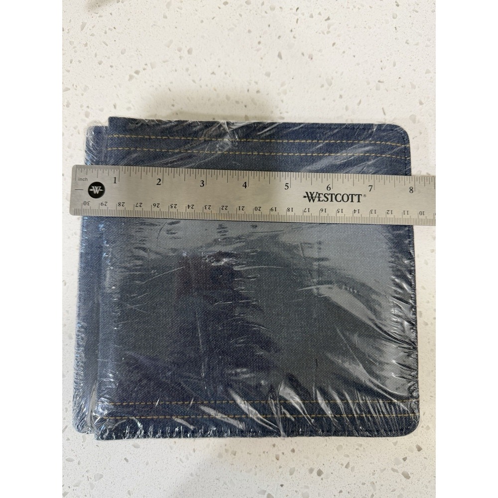 Creative Memories 7 X 7 Blue Denim Scrapbook  Album w 12 White Pages